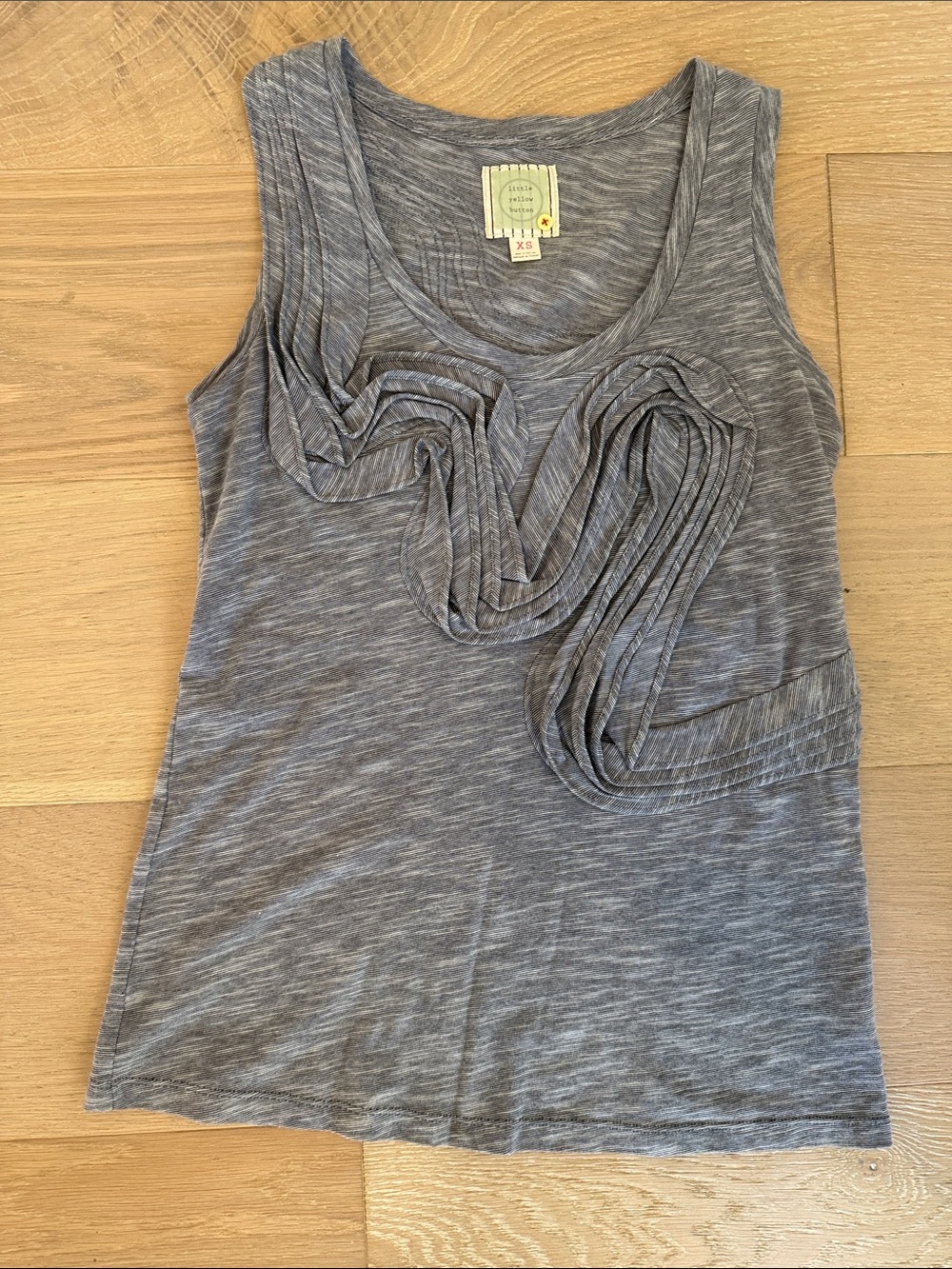Anthropologie Little Yellow Button Gray Ruffle-Detail Women's Tank Top size xs